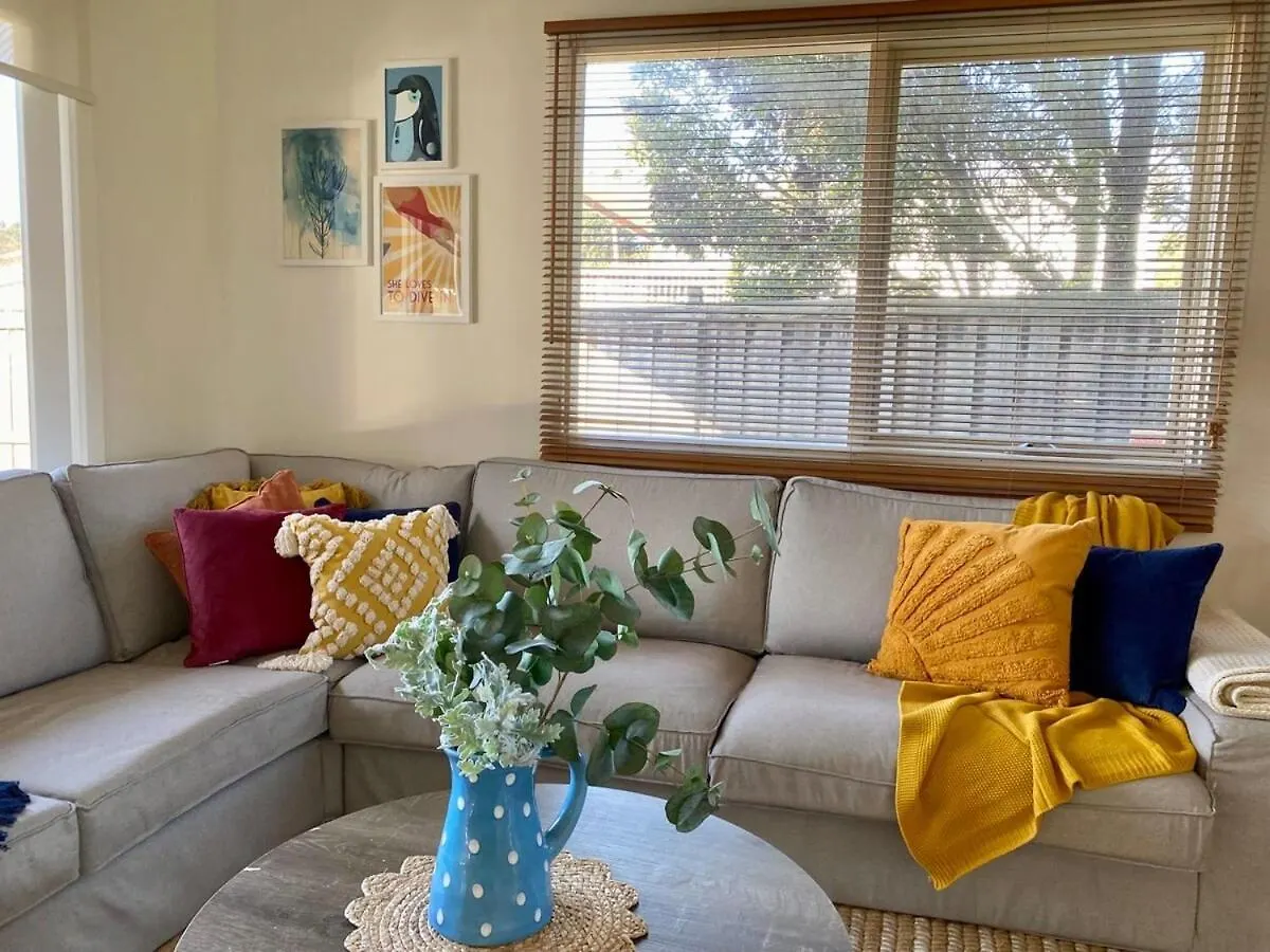 Kookaburra Hideaway 4-bed 2-bath *