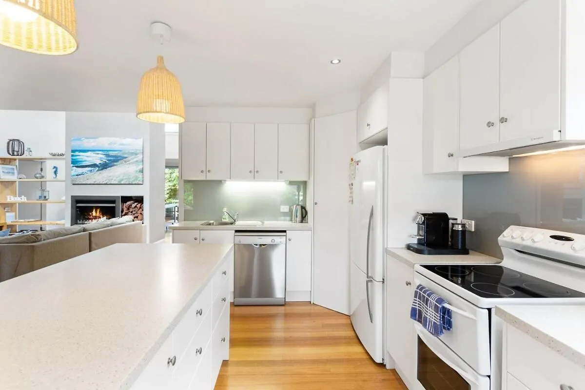5br Modern House Oasis Cowes