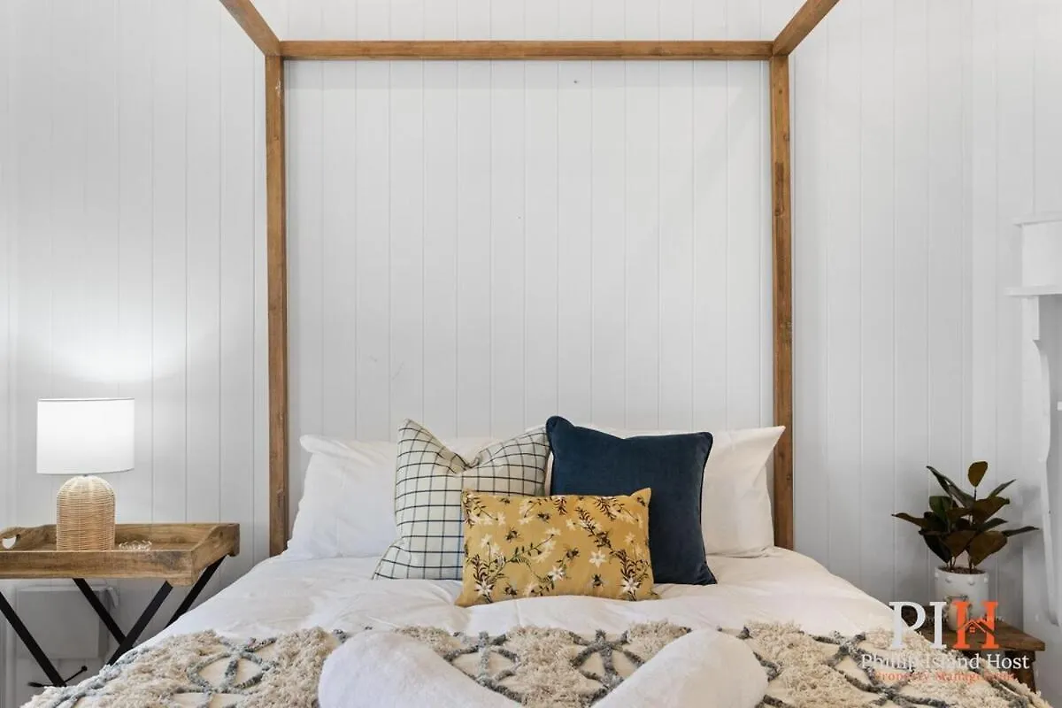 Charming 4 Bedroom Retreat Holiday home Newhaven