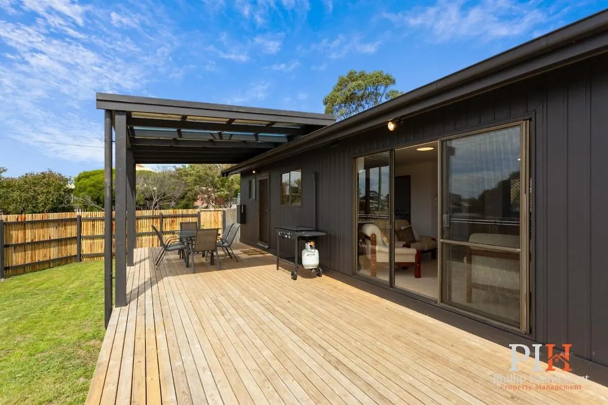 Holiday home Retro Rita House Sleeps 7