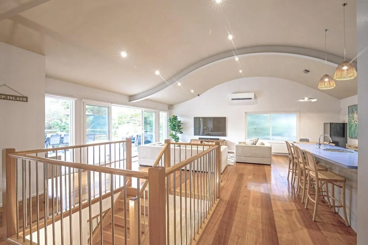 Spacious Coastal Retreat 5 Bdr * Cowes