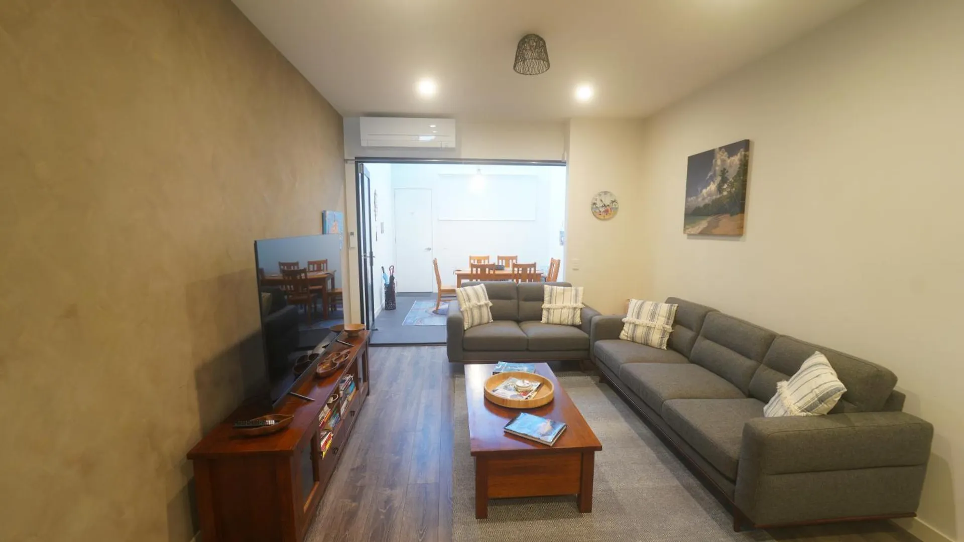 Holiday home Modern Air-conditioned 3-bedroom Townhouse In Centre Of Cape Woolamai