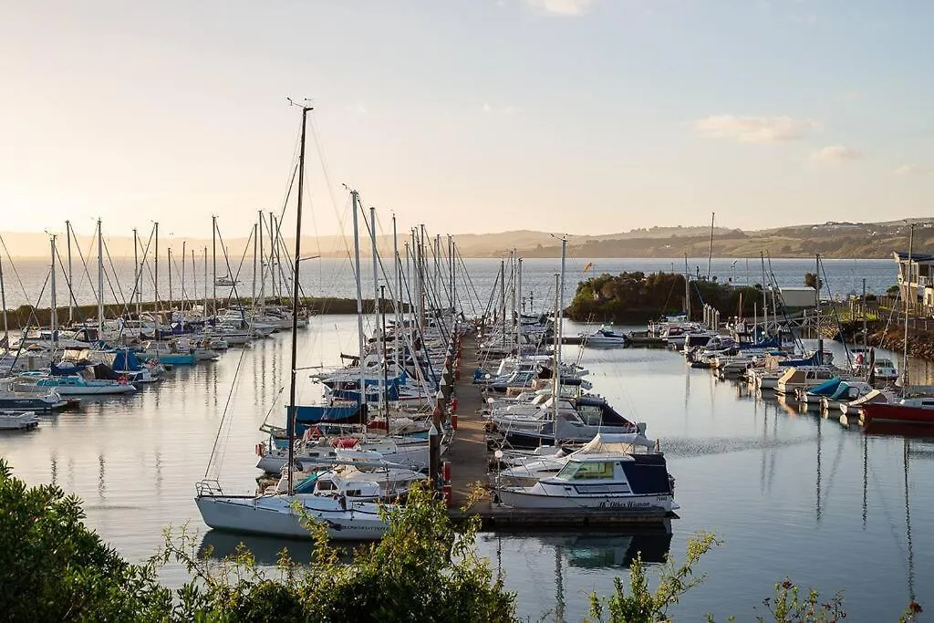 Moonlight Bay - 2 * Newhaven
