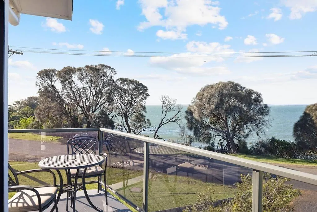 Moonlight Bay - 2 * Newhaven