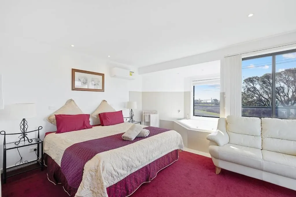Moonlight Bay - 2 *