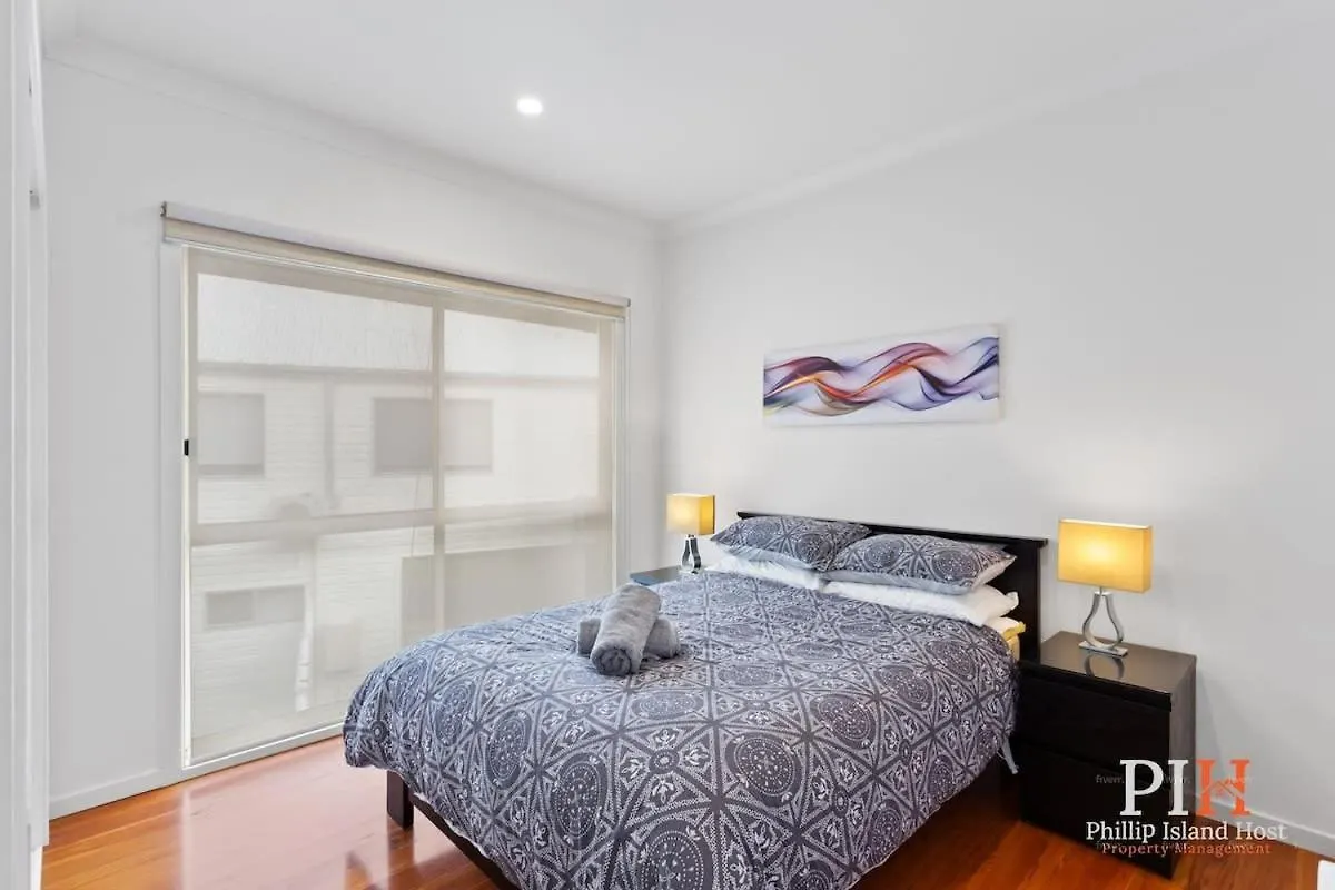 Spacious 4-bd In Sleeps 8 Cowes