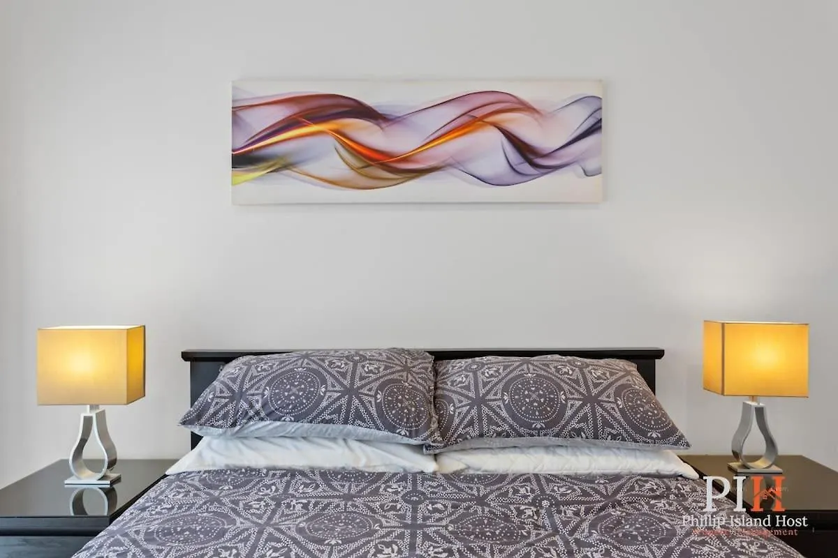 Spacious 4-bd In Sleeps 8 Holiday home *