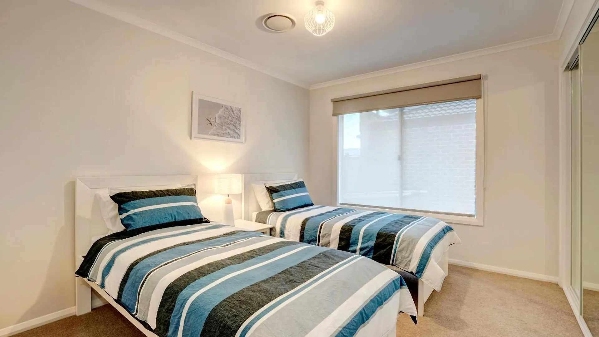 Holiday home Currawong At