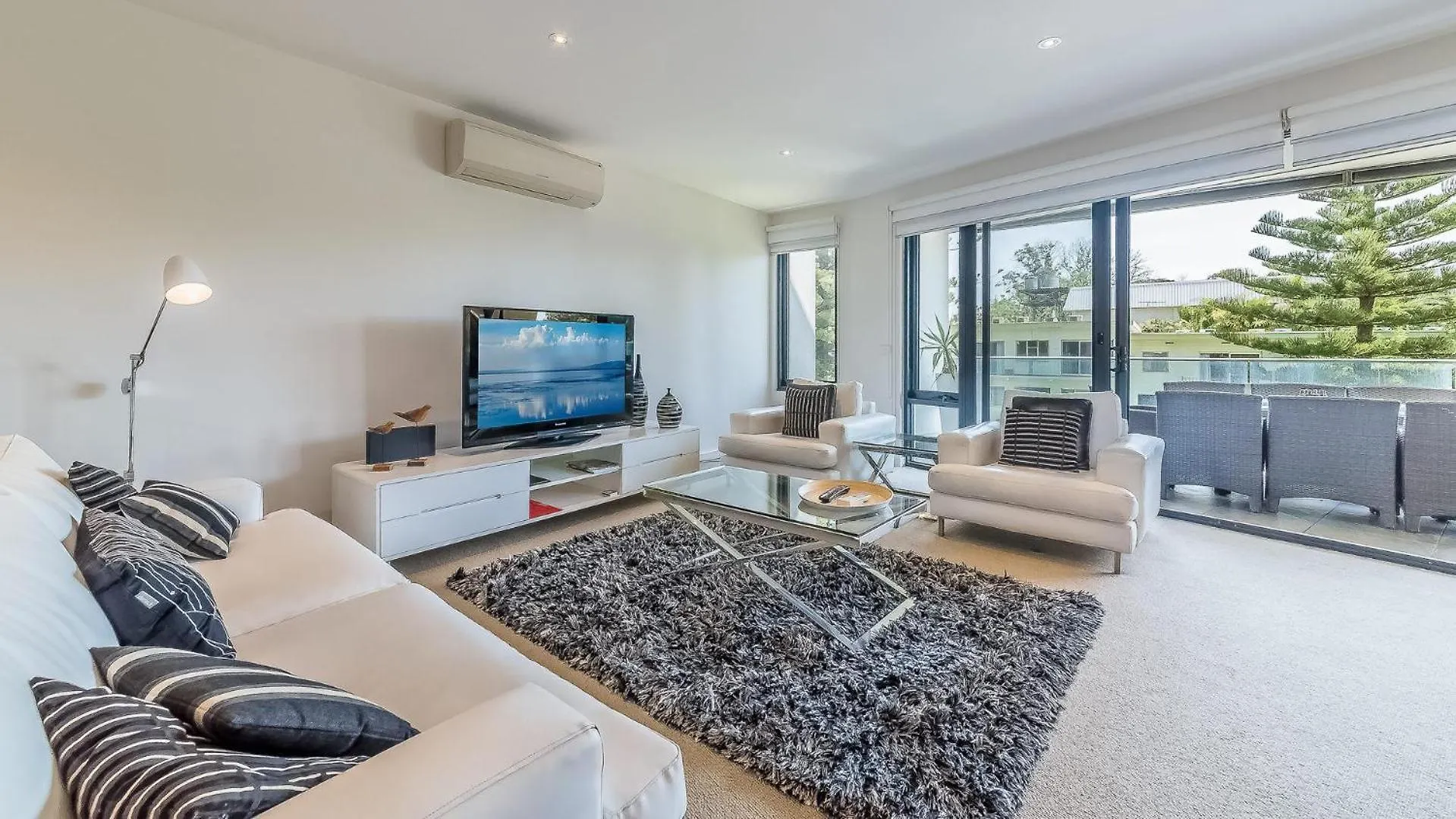 Apartment 9/4 The Esplanade, - Cscape