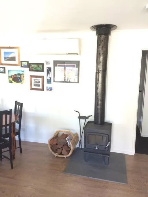 Black Duck Shack -dog Friendly -red Rocks Ventnor