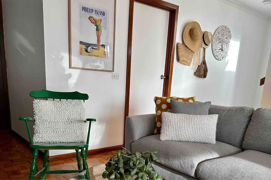 Seaside Shakabode Retreat W Lovely Bay Views Holiday home