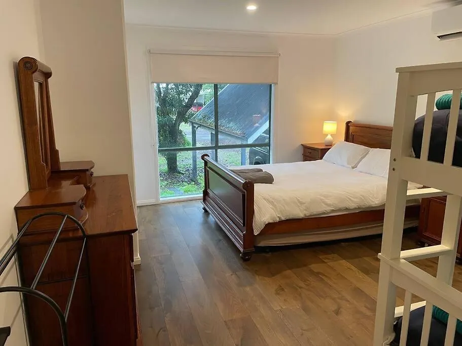 Beachside Phillip Island Holiday home
