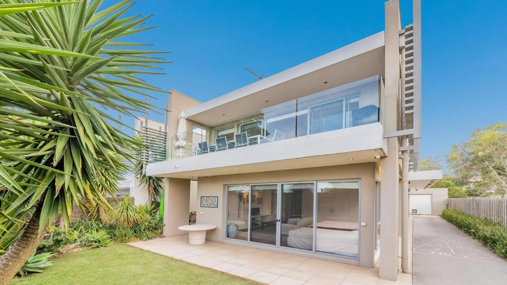 Holiday home 9 Charmandene Court,