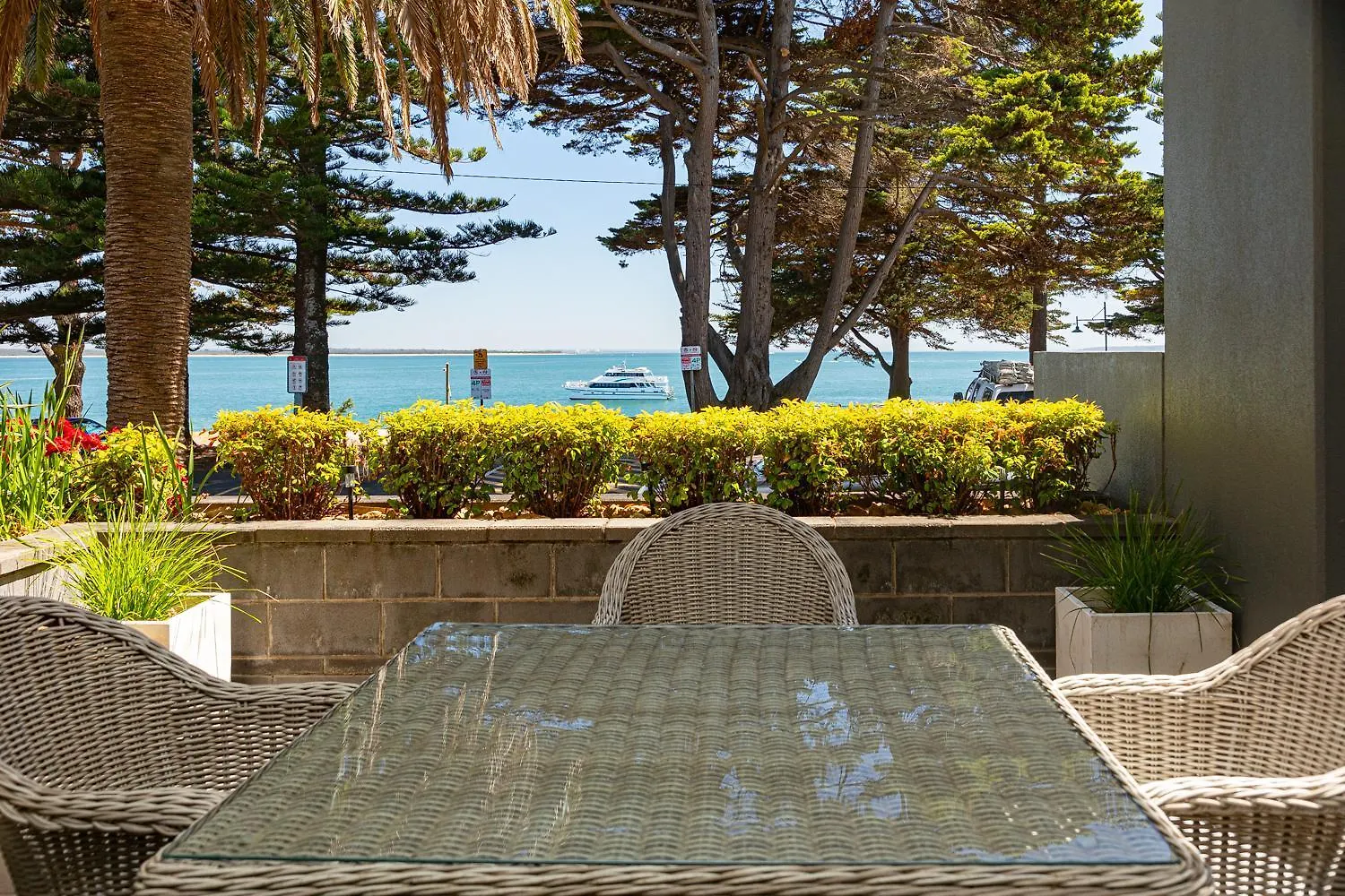 C-Scape Water Front Apartment Apartment *