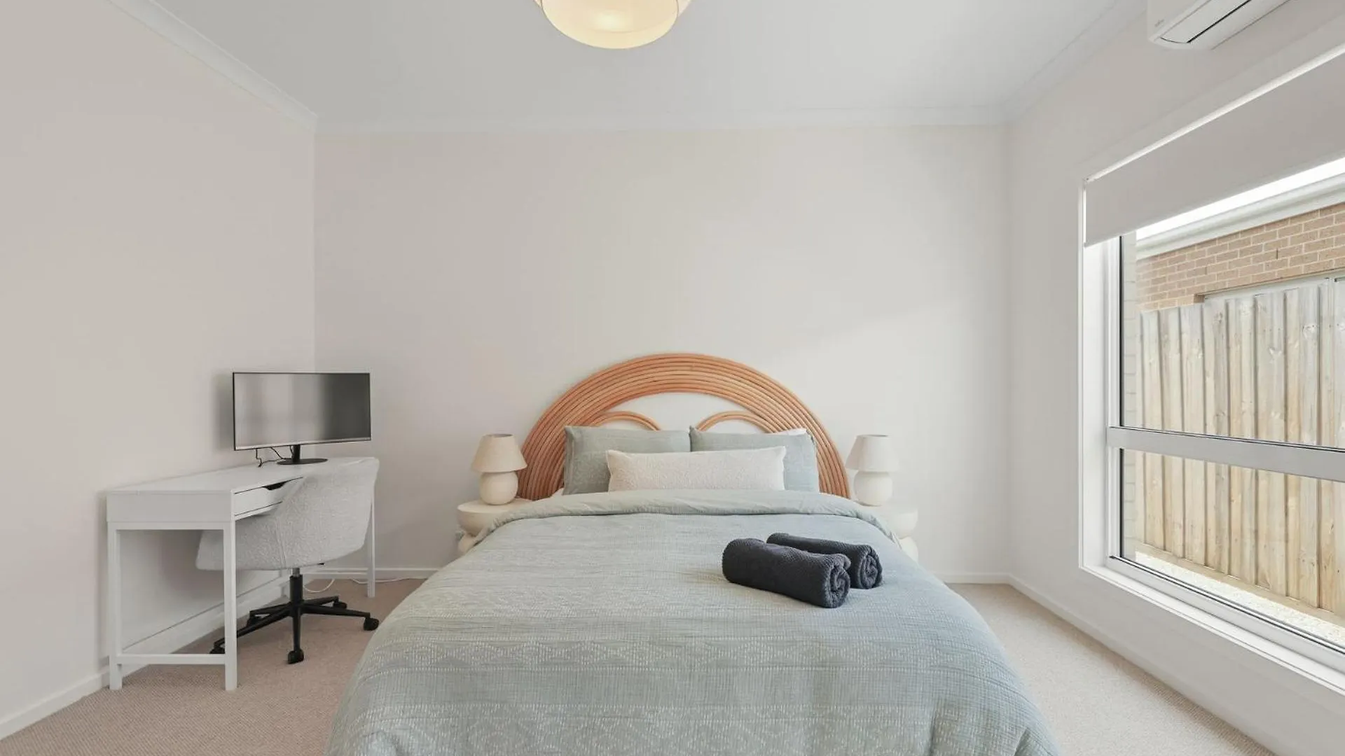 Lux Living * Cowes