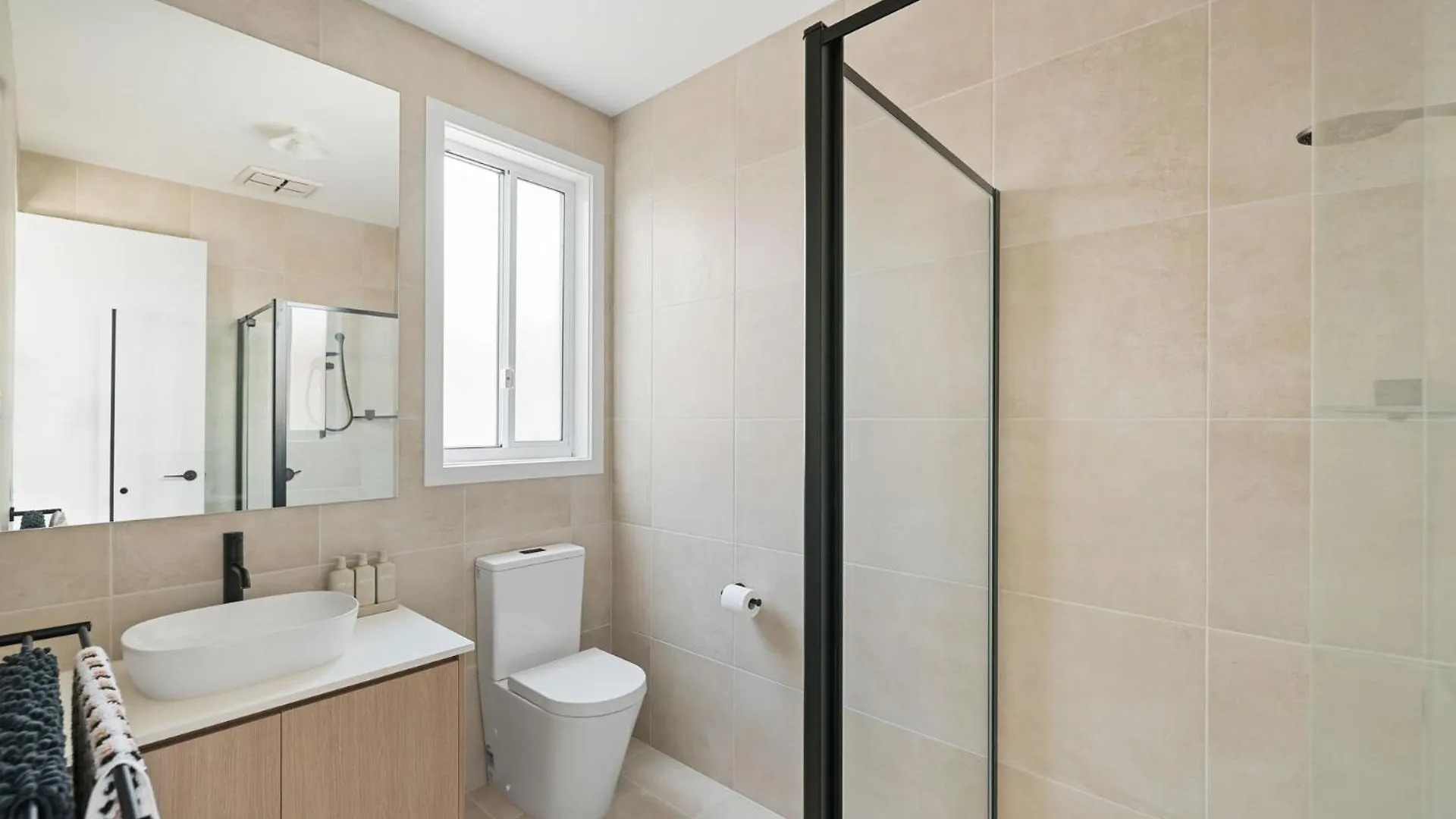 Lux Living Cowes