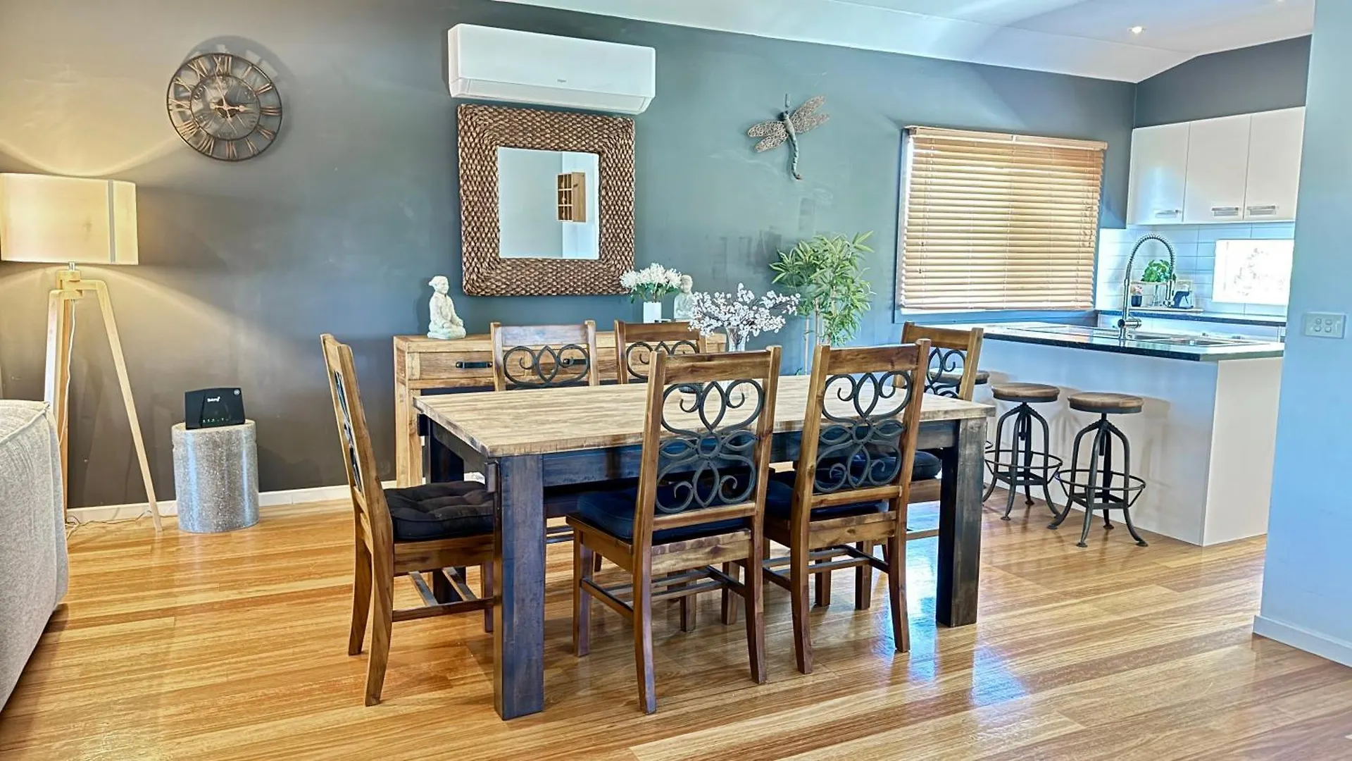 Coastal Tones Holiday home