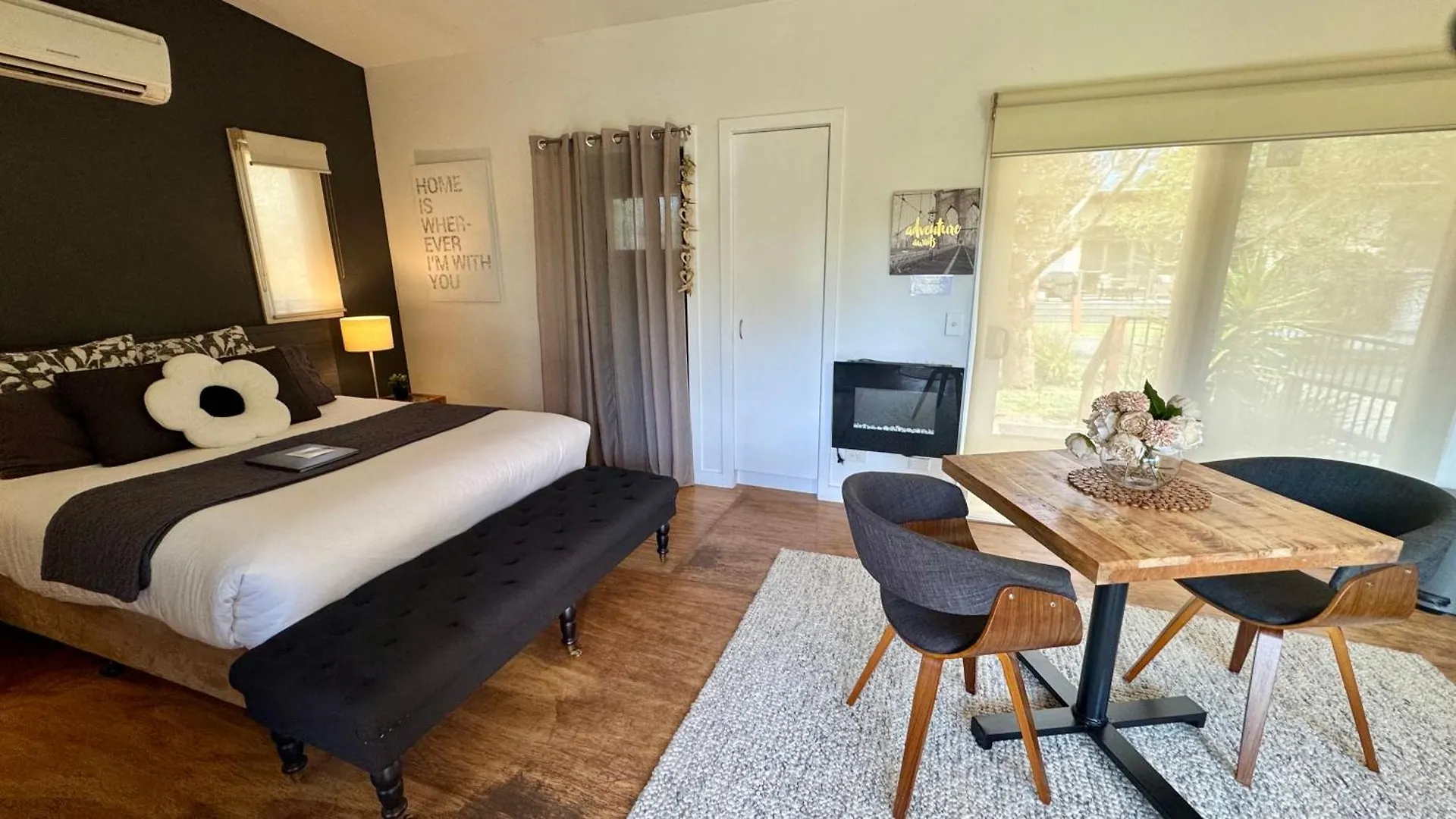 Villa Couple's Luxury Retreat