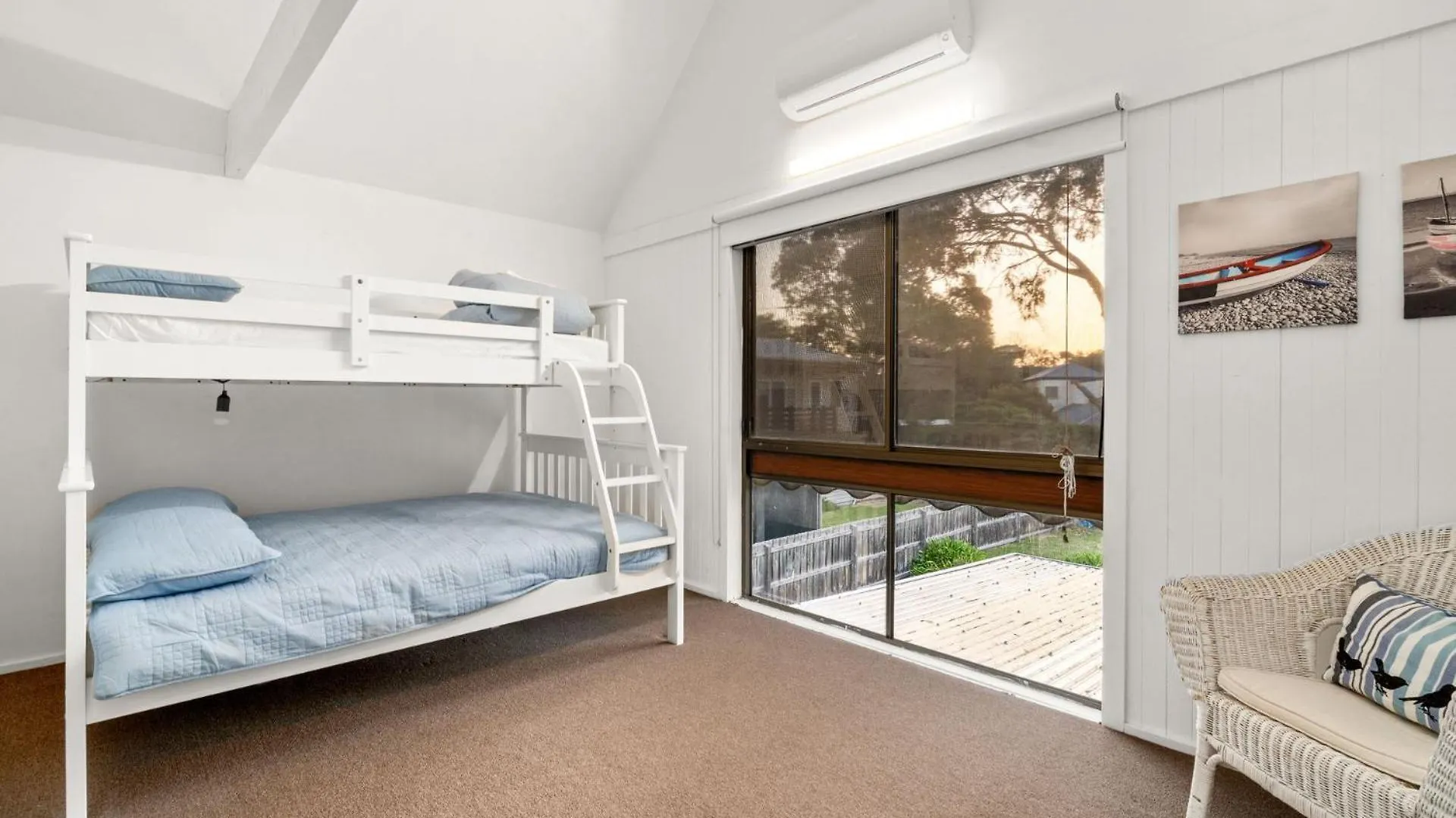 343 Coghlan Rd Silverleaves Holiday home