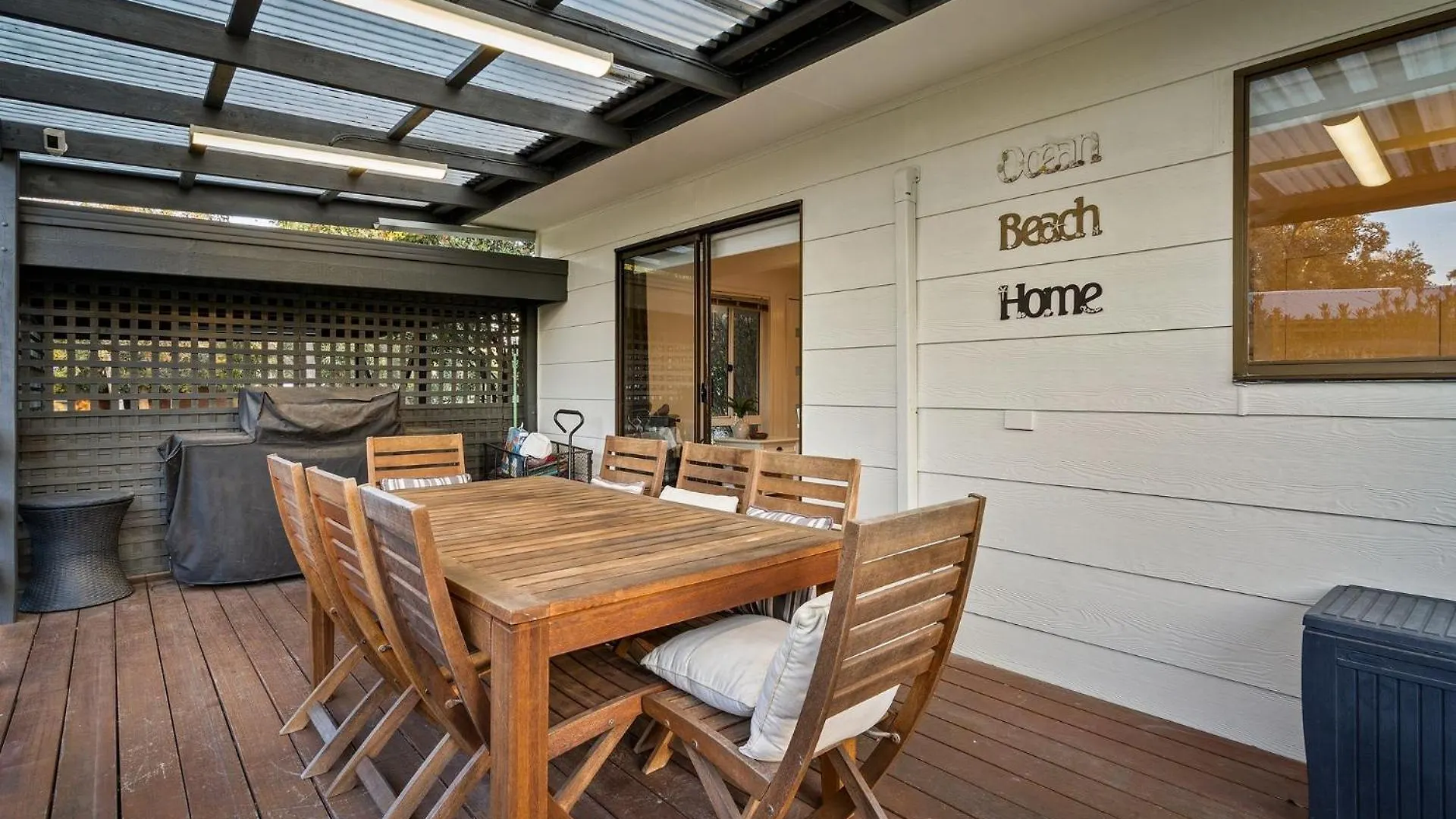 343 Coghlan Rd Silverleaves Holiday home