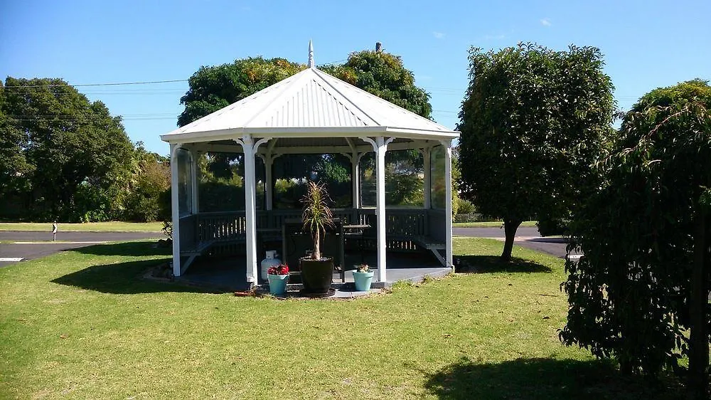 Phillip Island 3*