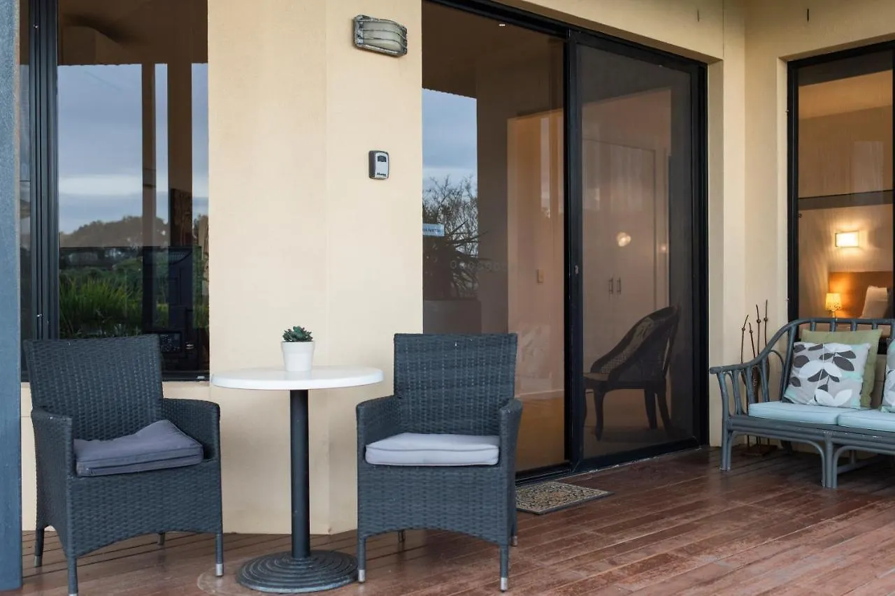 Aparthotel Hilltop Phillip Island (adults Only)