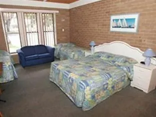 Tropicana Motor Motel Cowes