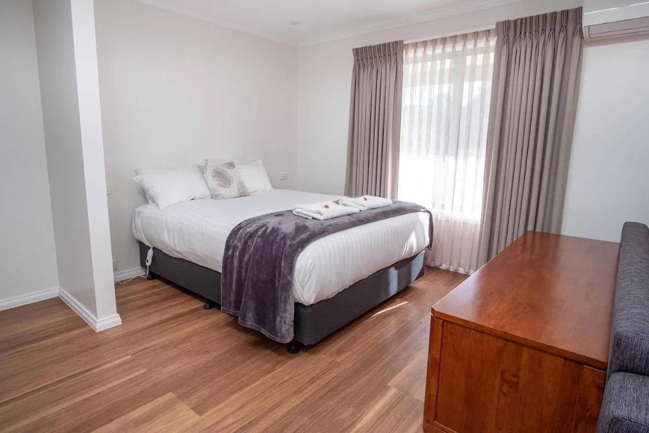 Aparthotel The Avenue 4*