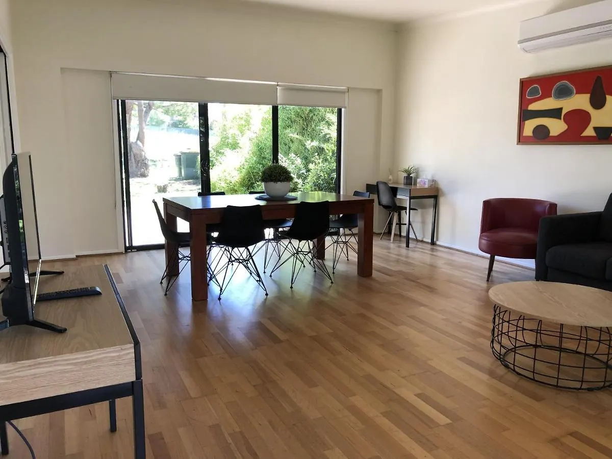 Holiday home 11 Findlay Street