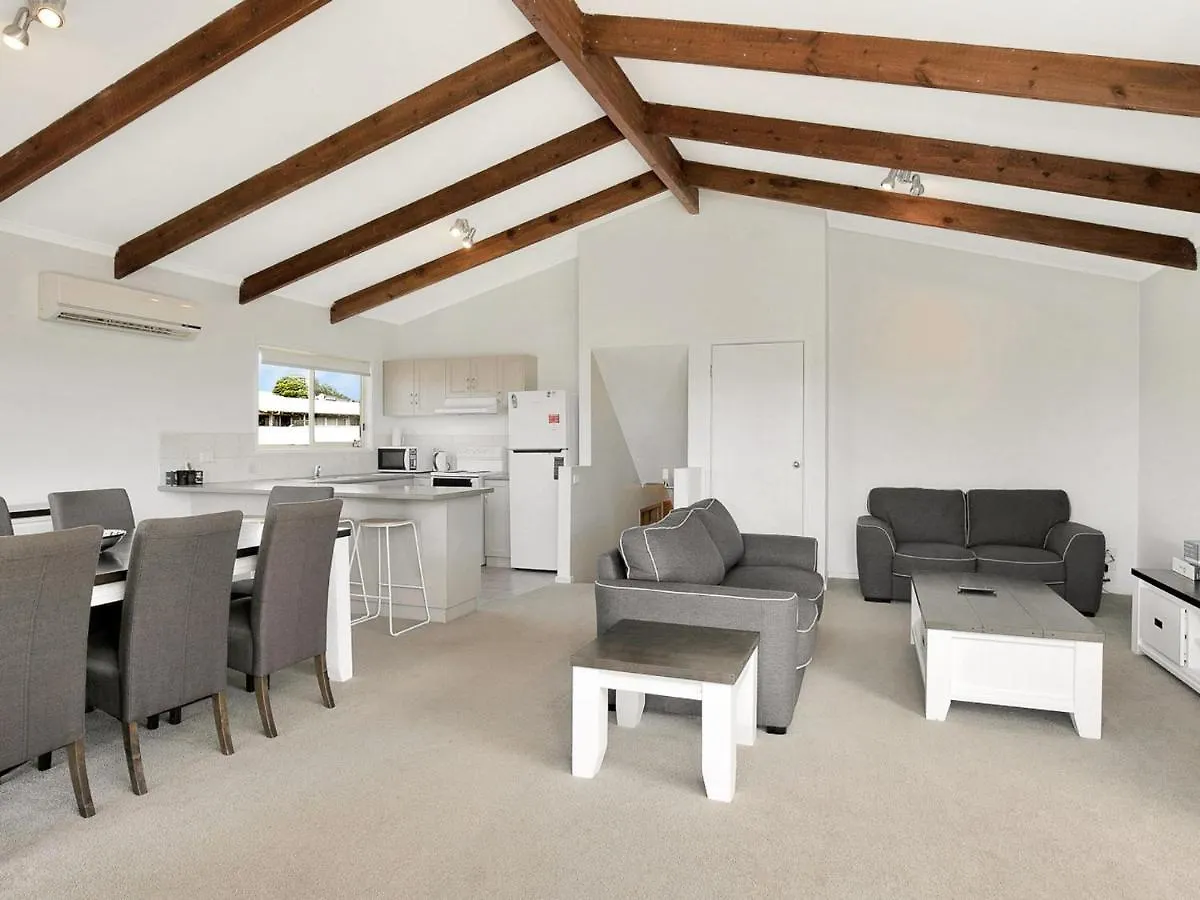 Settlement Sands * Cowes