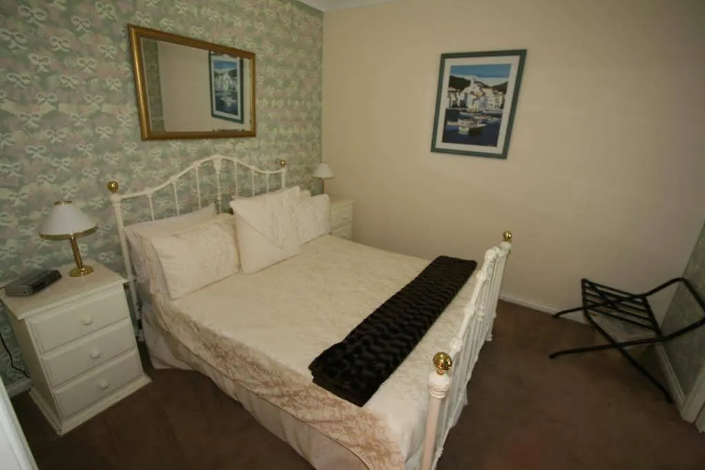 Silver Waters Bed & Breakfast Cowes