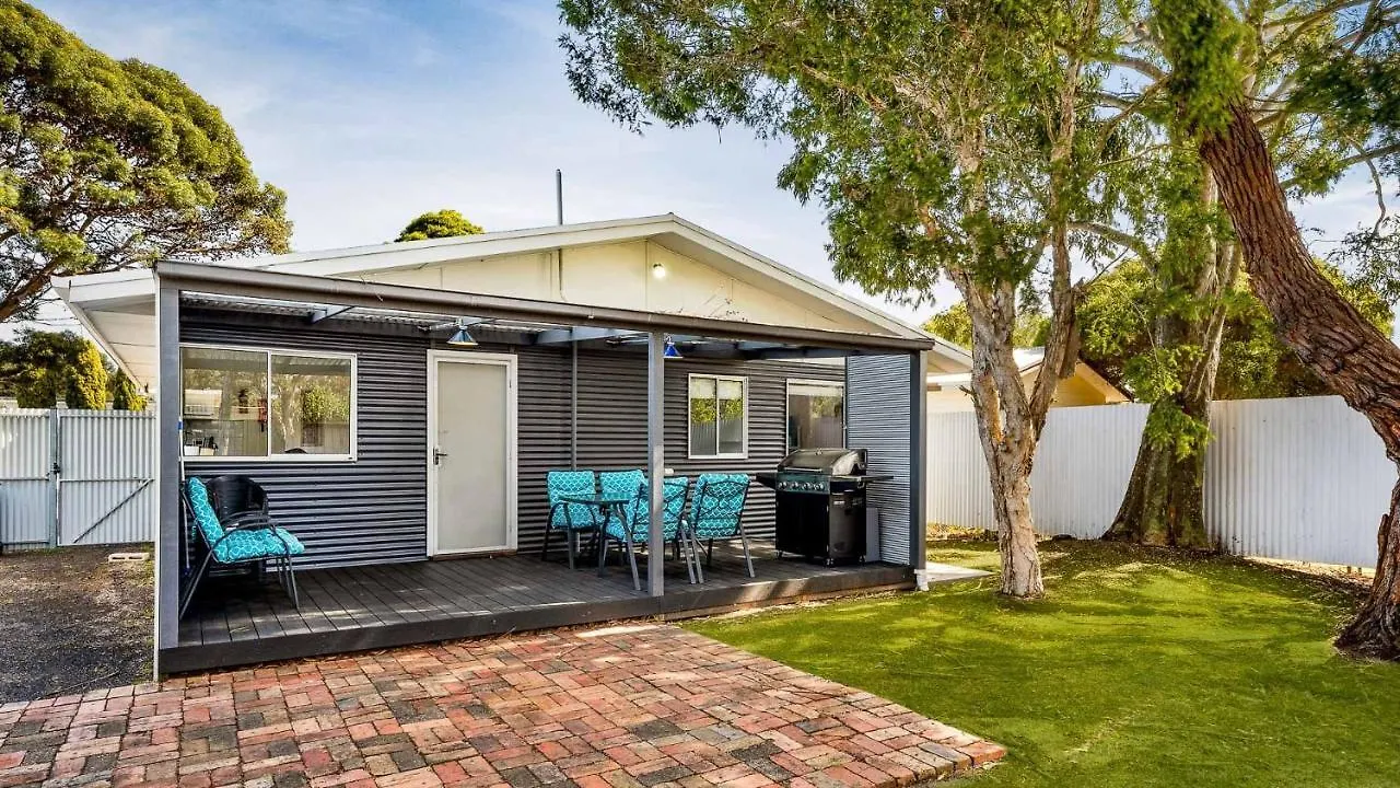 Holiday home Hows The Serenity