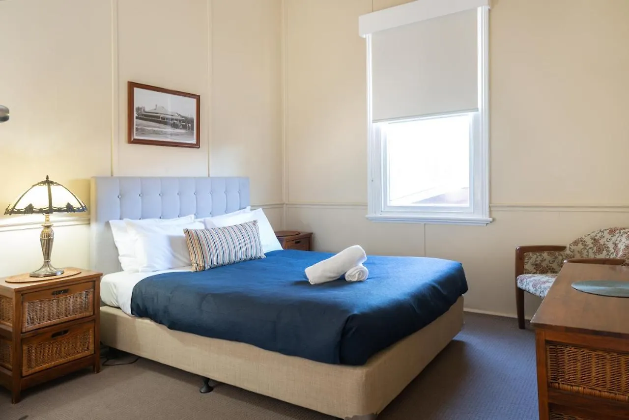 Amaroo Park Motel