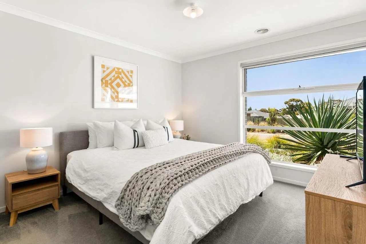 Saltair Stay: Seasonal Half-price Third Night Offer Holiday home