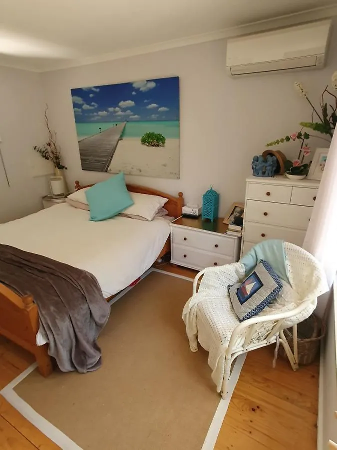 Cozy Beachcomber @smith's Beach *