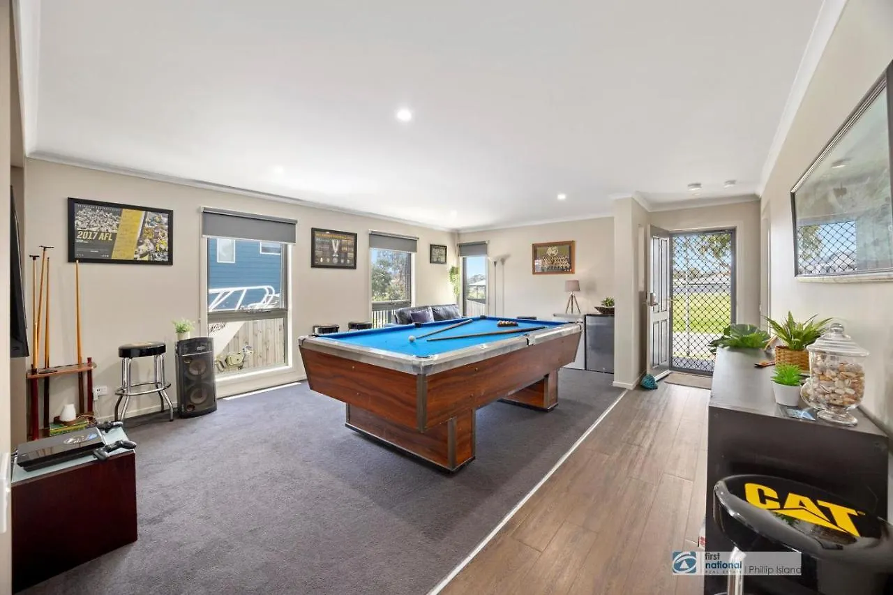 2 Thruxton St Cowes