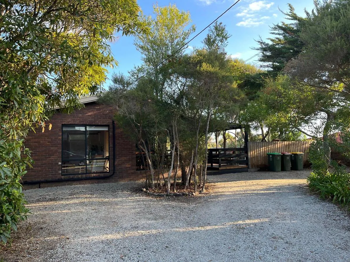 Casa Rossi - Coastal Gem Only 300 Metres From The Beautiful Red Rocks - Cowes, Phillip Island * Cowes