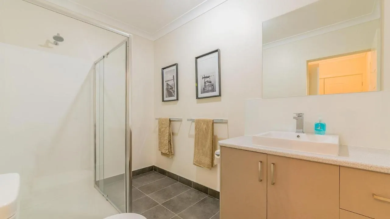 3-83 Thompson Avenue, * Cowes