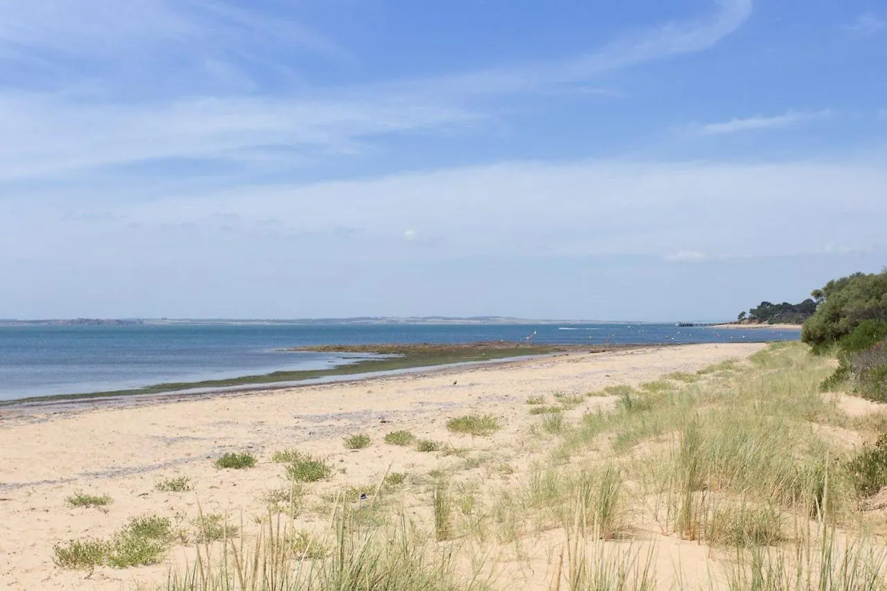 Foreshore Escape No1 Cowes