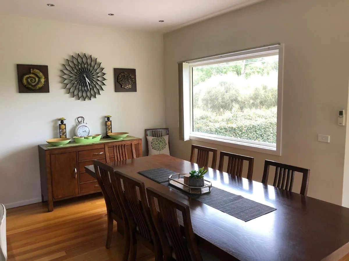 Grand Escape Mckenzie - Solar Heated Pool Wifi, Netflix 5 Bdrm 4bthrm, Free 8kw Ev Chging Casa de Férias *