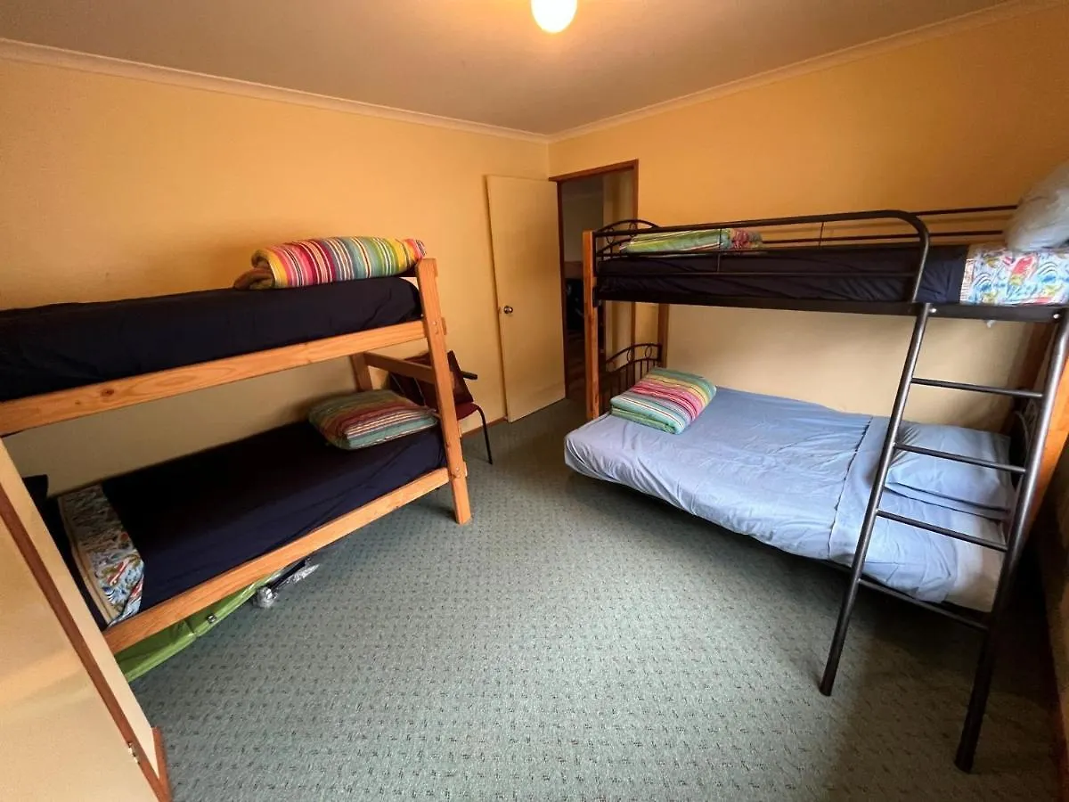 2 Roydon Road *