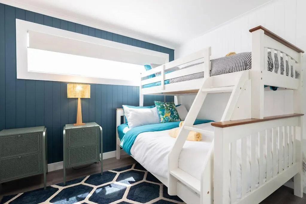 Blue Bay View Surf & Sauna Vakantiehuis
