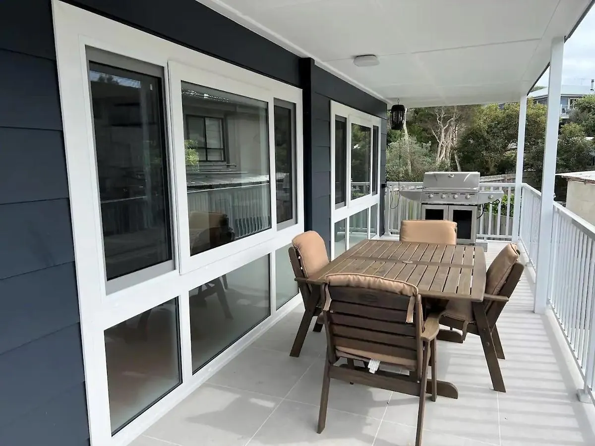 Waverly House By Ready Set Stay- Byo Linen & Towels * Cape Woolamai