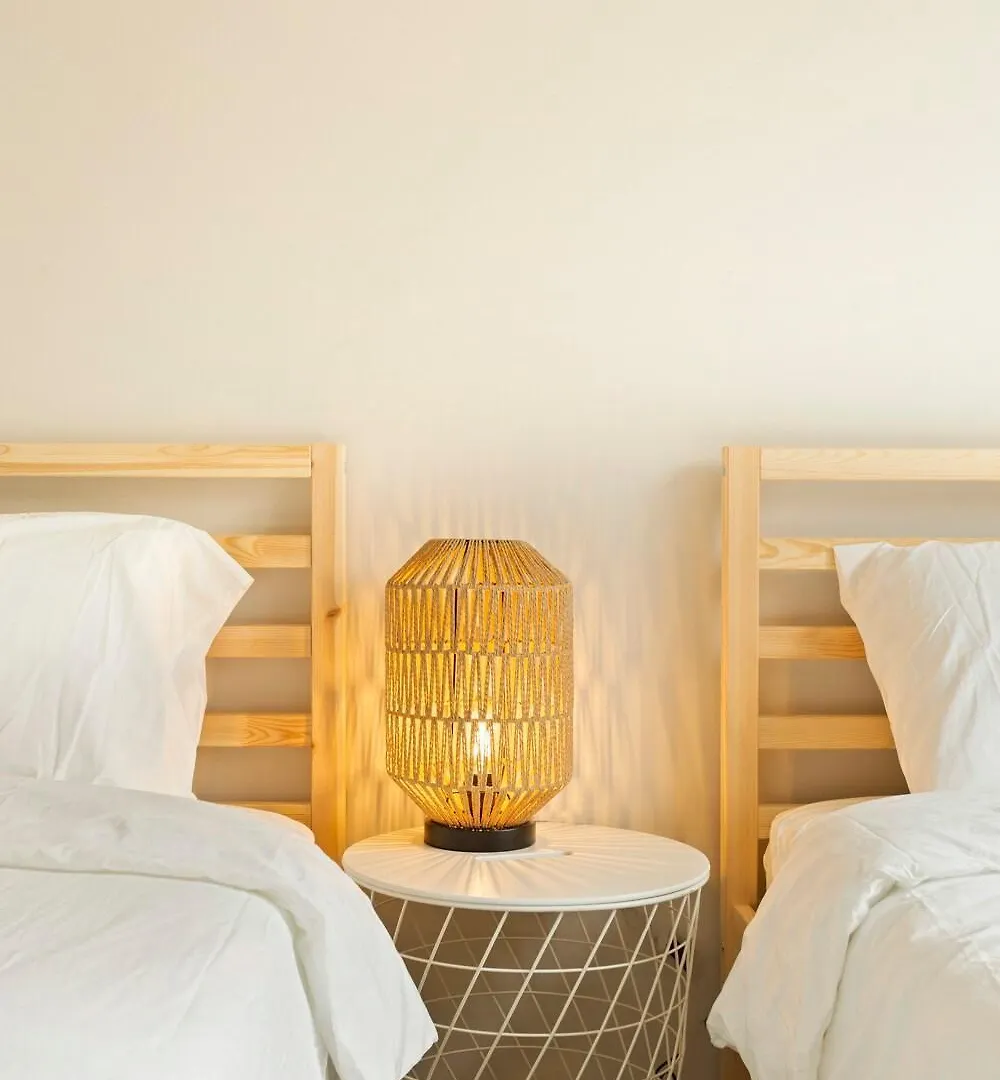 Elegant & Cozy Island Escape Near Downtown &