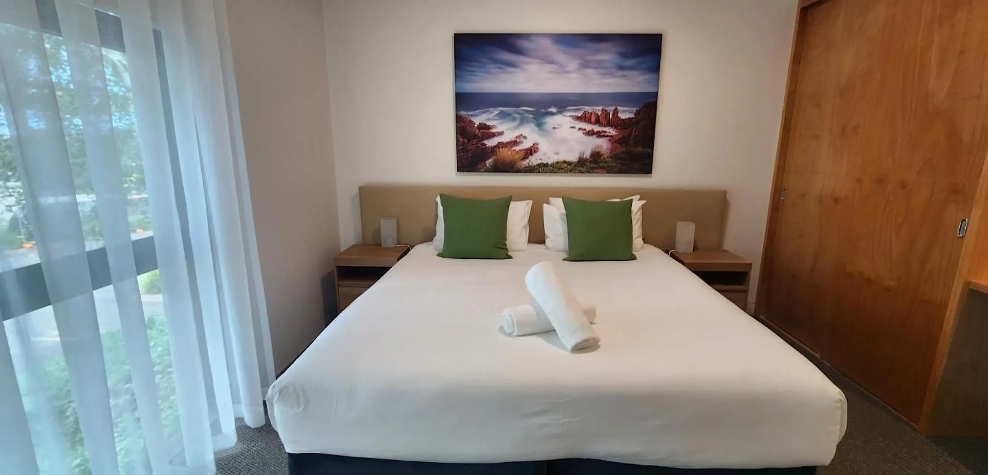 Phillip Island Aparthotel 4*