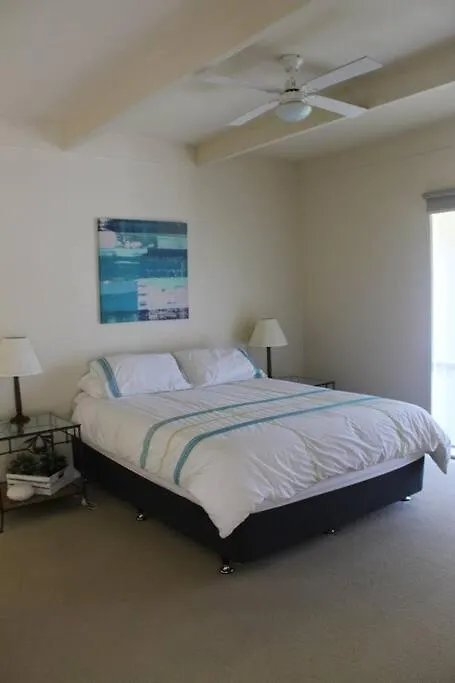 Holiday home Hollydene House - *