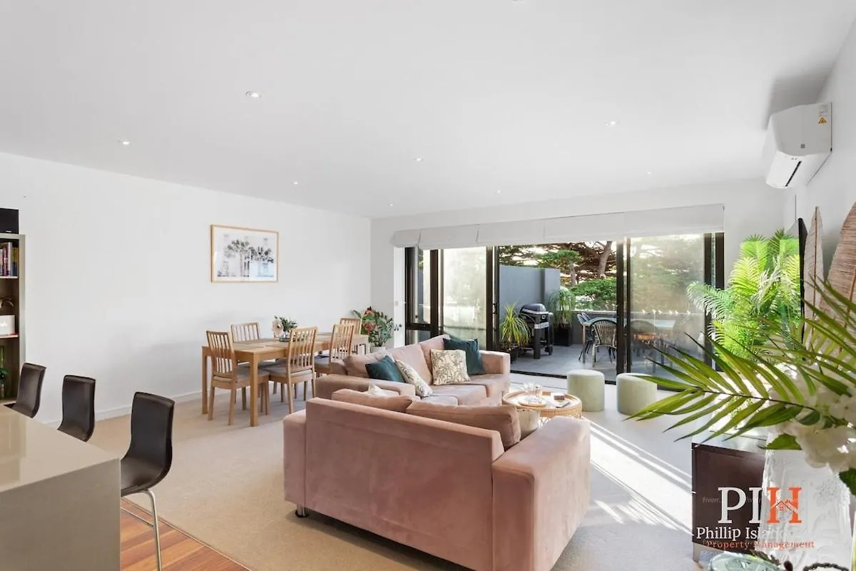 Holiday home Penthouse Waterfront Sleep 4 Cowes