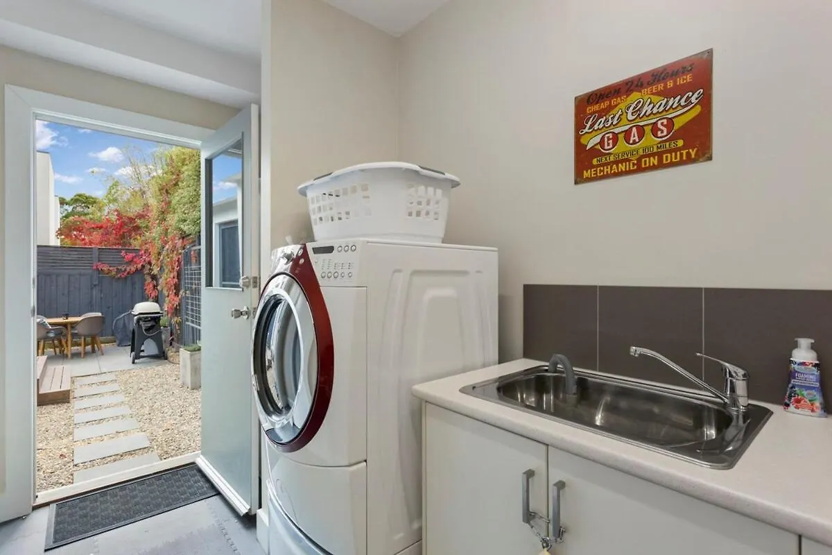 Σπίτι διακοπών Stunning Luxury Townhome Walk To & Shops *