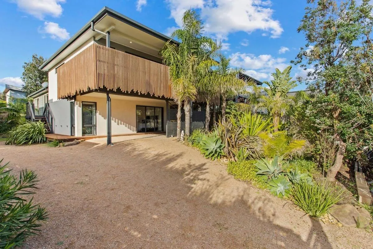 Ferienhaus Luxury Getaway In A Statement Steps To