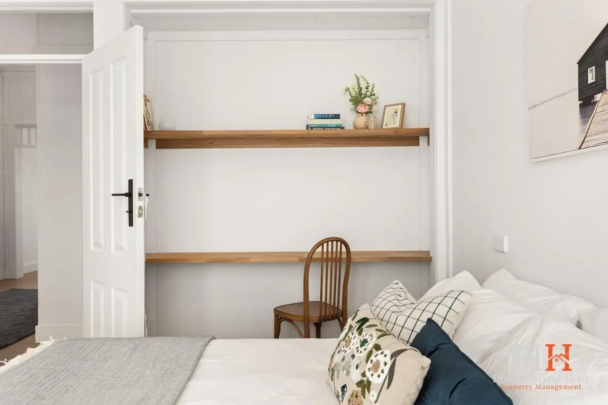 Charming 4 Bedroom Retreat Newhaven